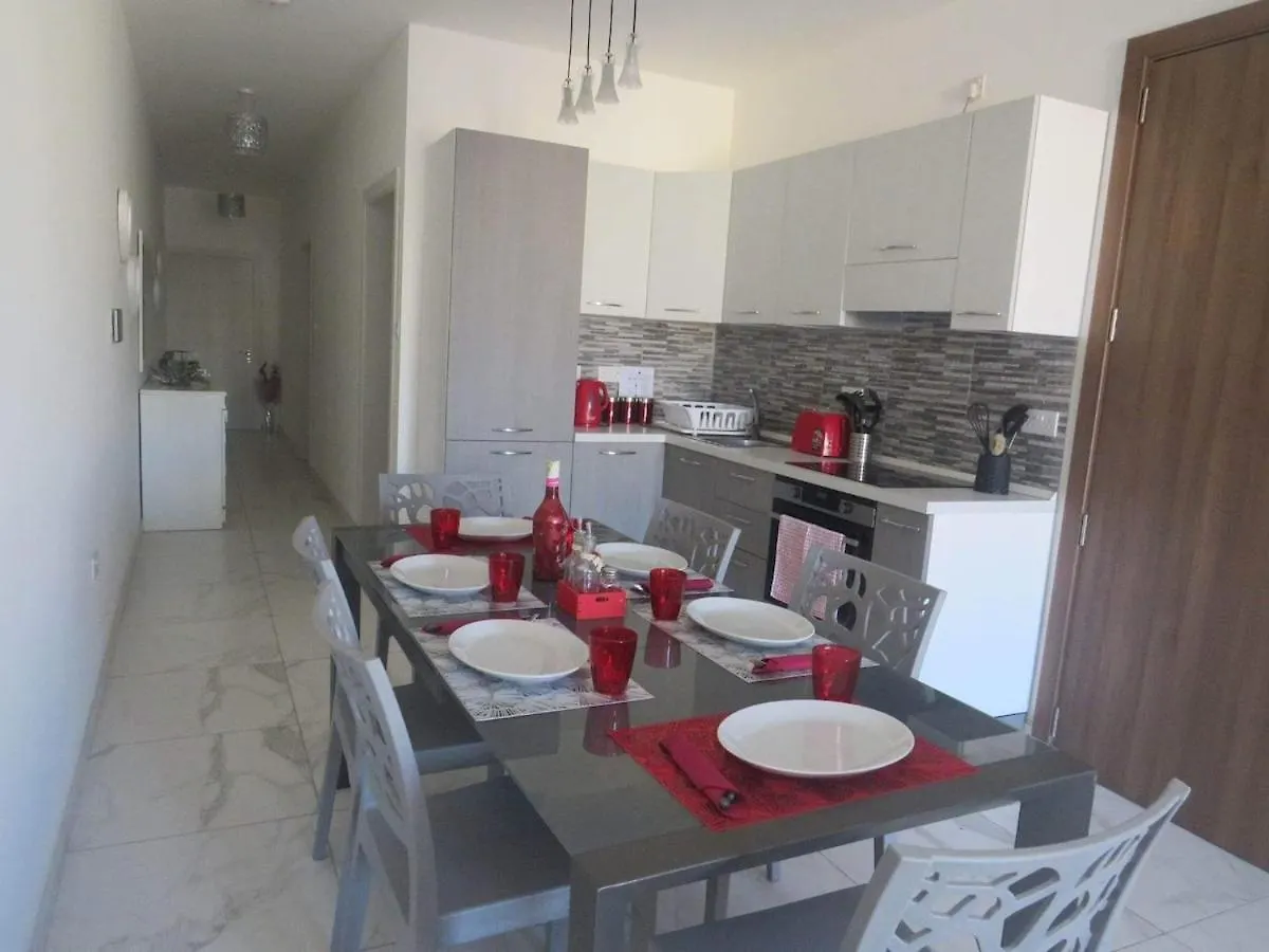 Marsaxlokk Sea Side 2 Bedroom Apartment Luqa 0*,  Malta