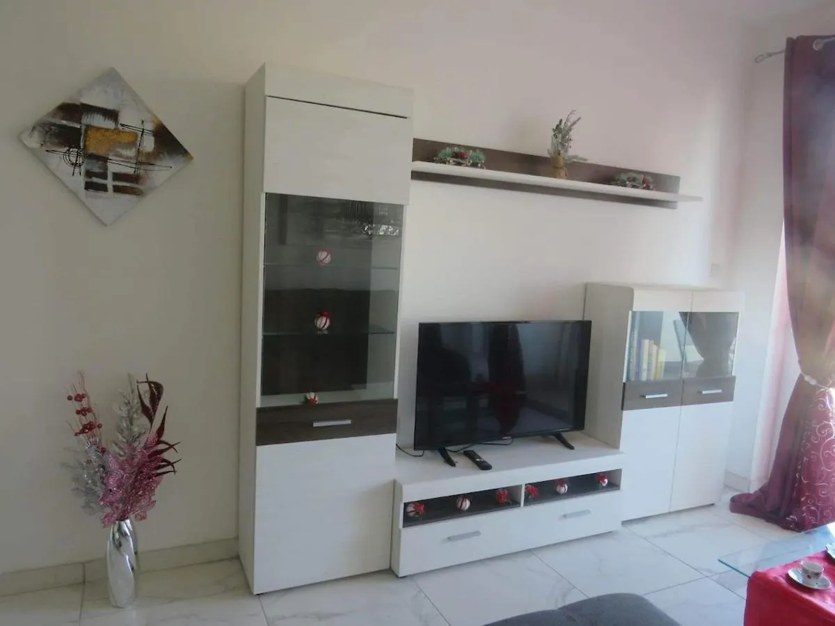 Marsaxlokk Sea Side 2 Bedroom Apartment Luqa