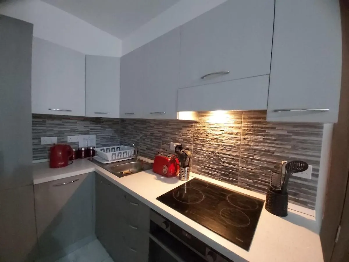 Marsaxlokk Sea Side 2 Bedroom Apartment Luqa